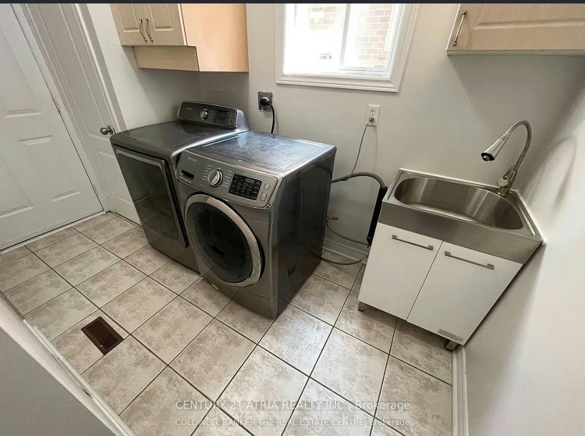 52 Owl Ridge Drive, Richmond Hill, ON, L4S 1P8 - 2