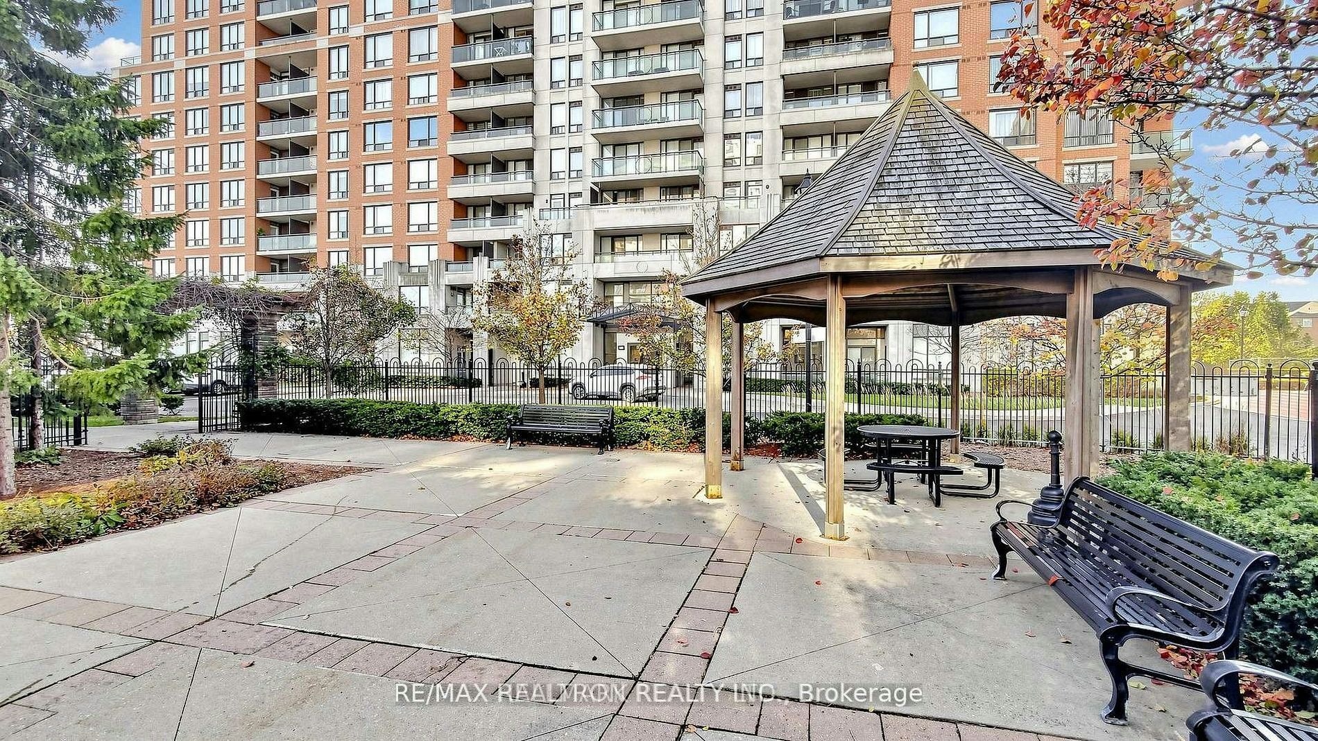 712-310 Red Maple Road, Richmond Hill, ON, L4C 0T7 - 7