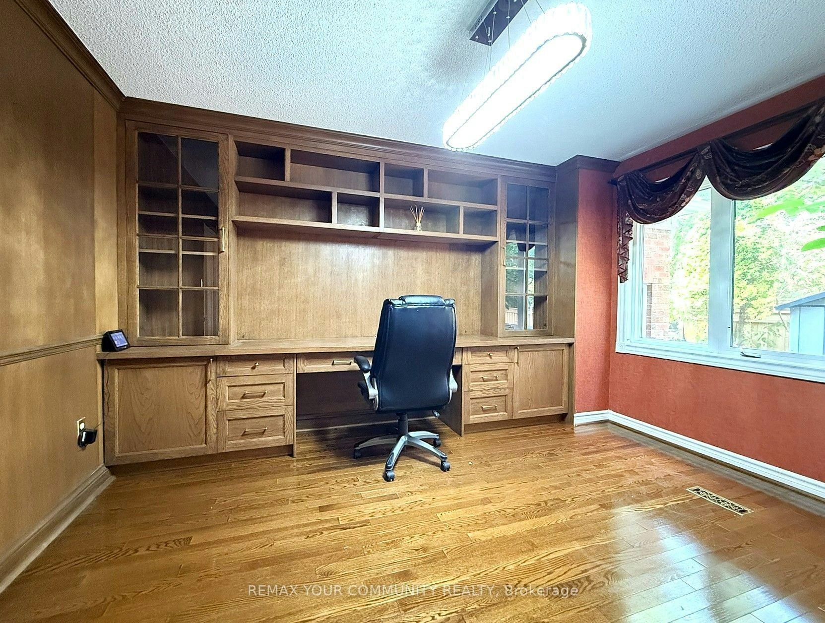 7 Crescentview Road, Richmond Hill, ON, L4B 2Z1 - 8