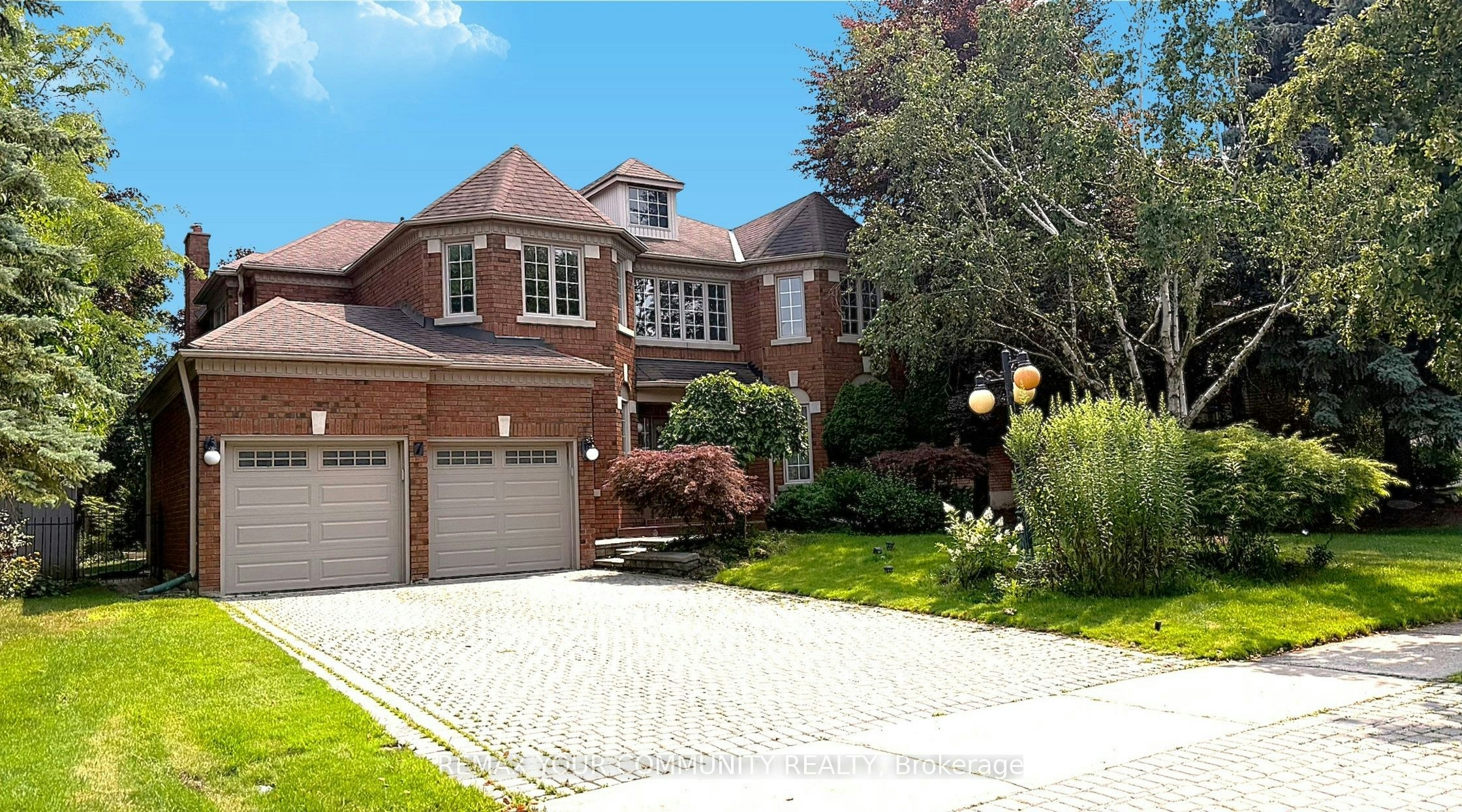 7 Crescentview Road, Richmond Hill, ON, L4B 2Z1