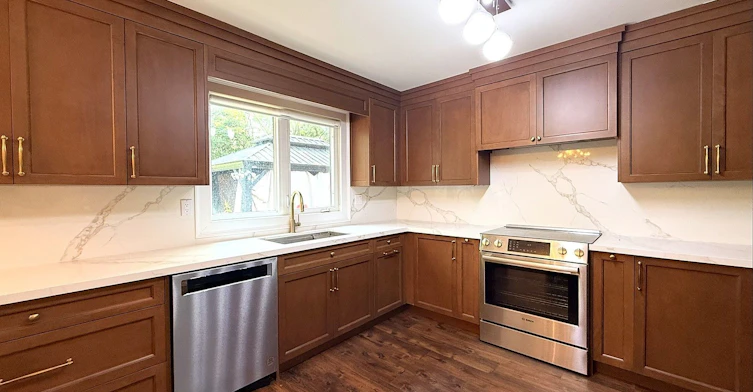 7 Crescentview Road, Richmond Hill, ON, L4B 2Z1 - 4