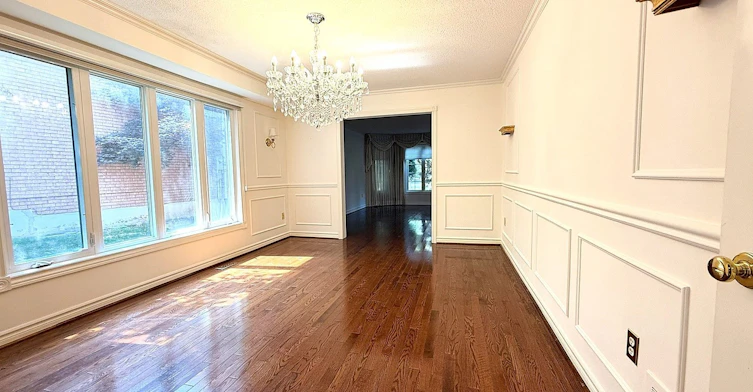 7 Crescentview Road, Richmond Hill, ON, L4B 2Z1 - 6