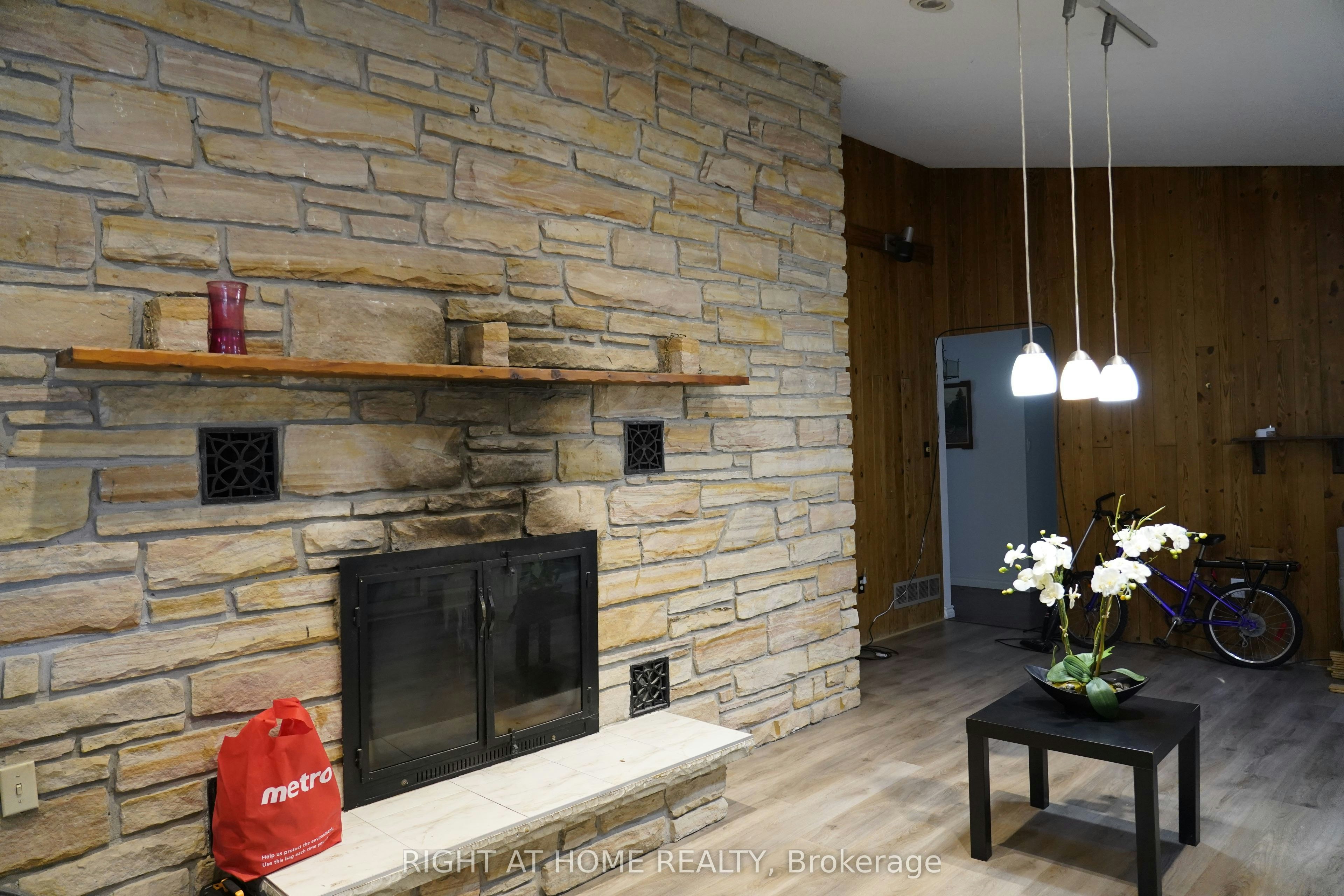 10934 Warden Avenue, Markham, ON, L6C 1N4 - 3