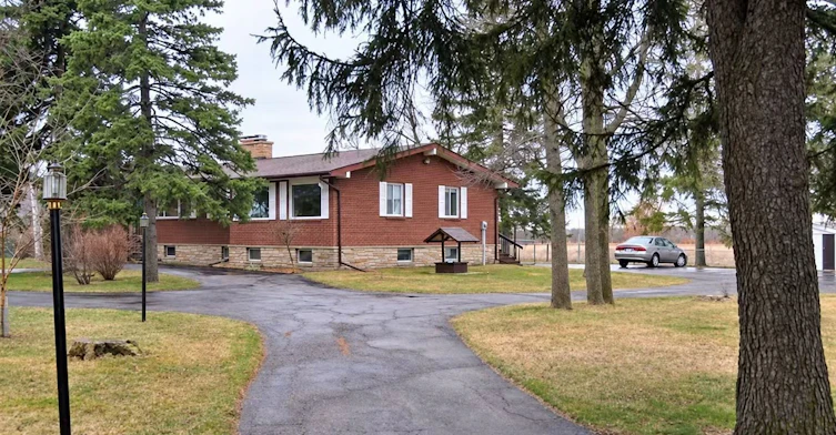 10934 Warden Avenue, Markham, ON, L6C 1N4 - 2