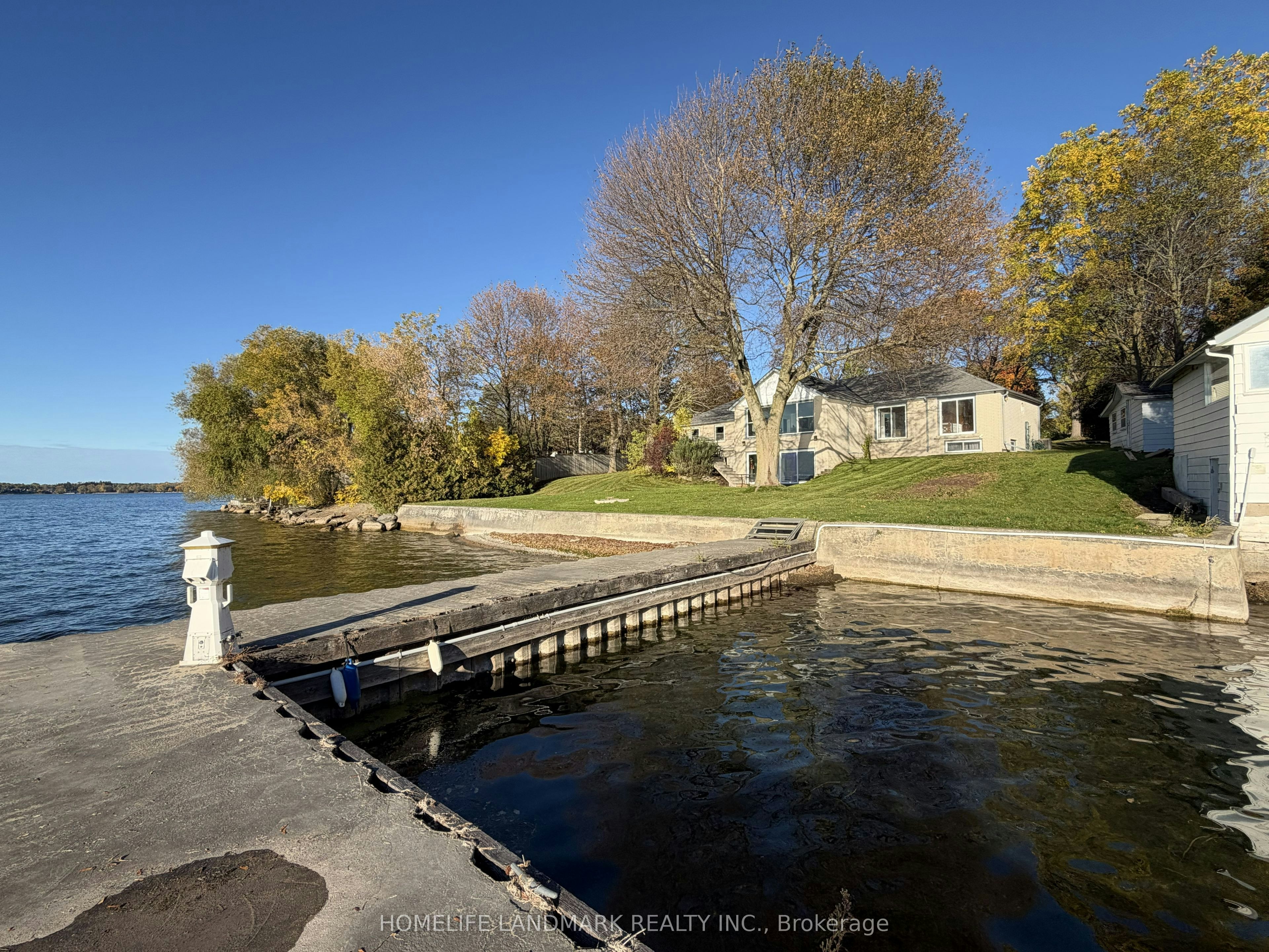 100 Lake Drive N, Georgina, ON, L4P 1A9