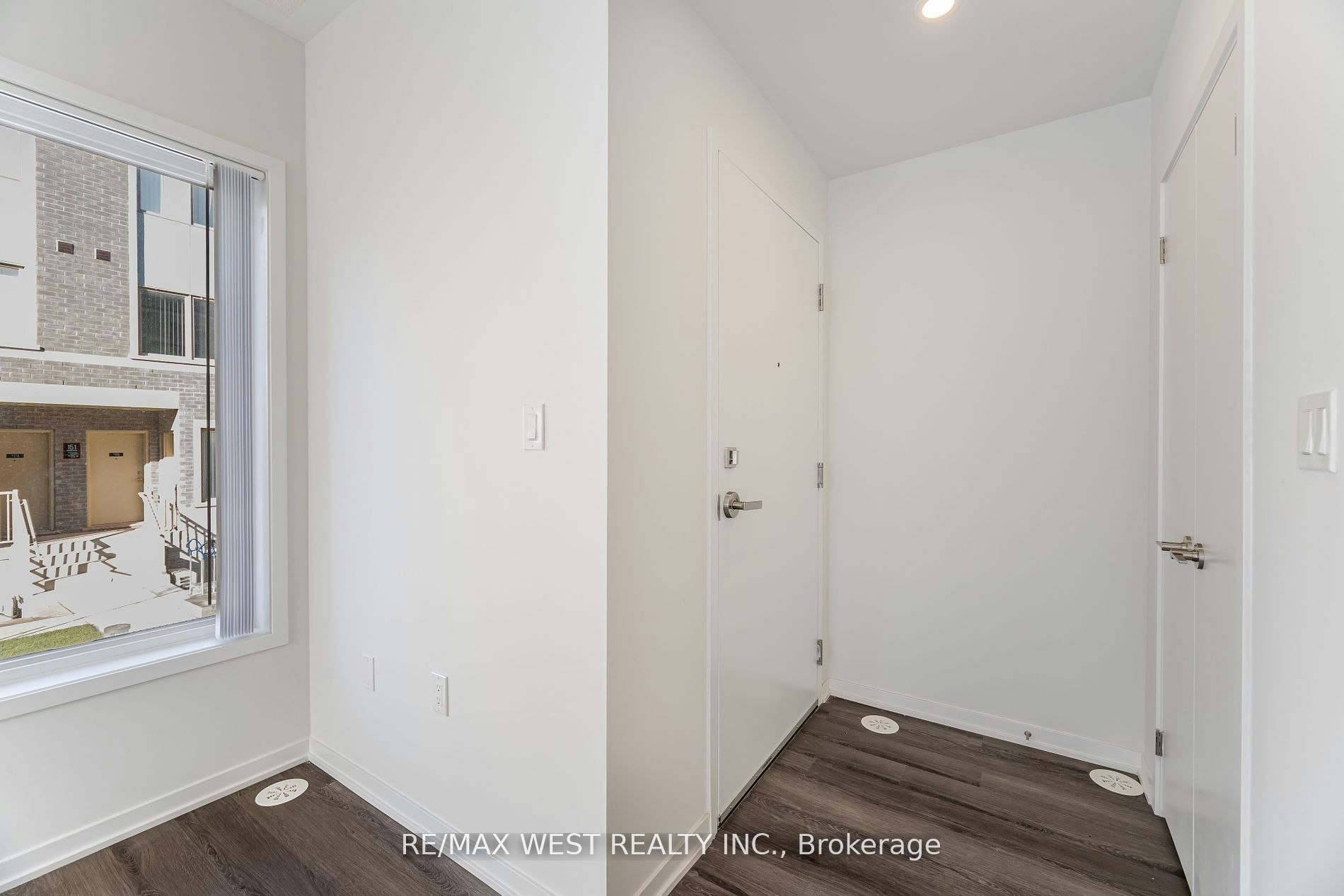 195-141 Honeycrisp Crescent, Vaughan, ON, L4K 5Z8 - 7