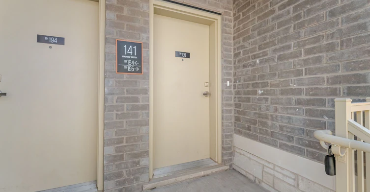 195-141 Honeycrisp Crescent, Vaughan, ON, L4K 5Z8 - 6