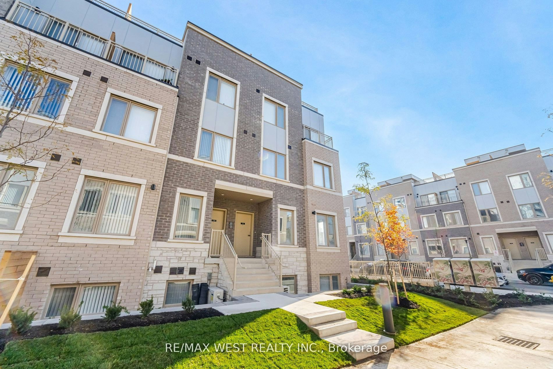 195-141 Honeycrisp Crescent, Vaughan, ON, L4K 5Z8 - 3