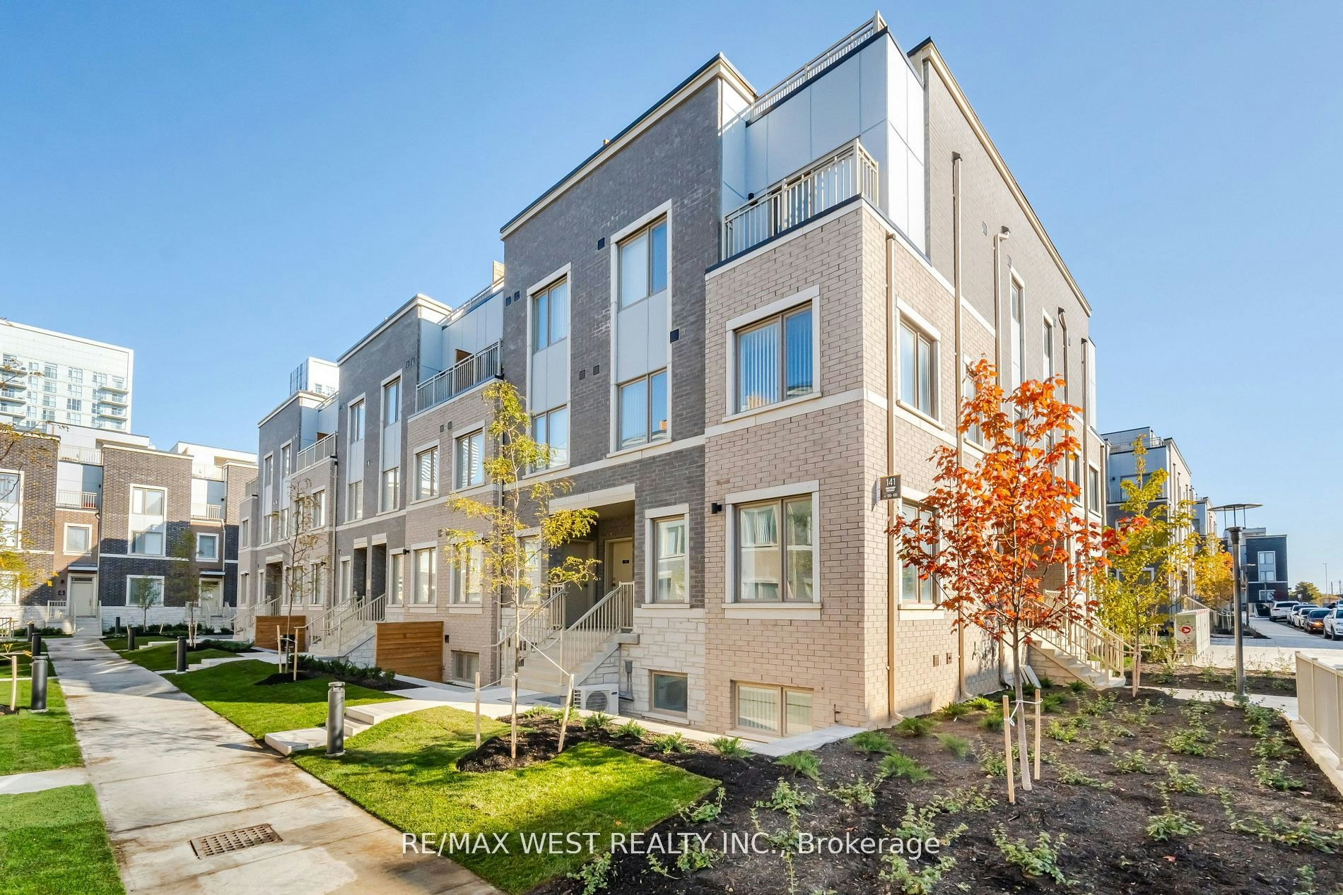 195-141 Honeycrisp Crescent, Vaughan, ON, L4K 5Z8 - 2