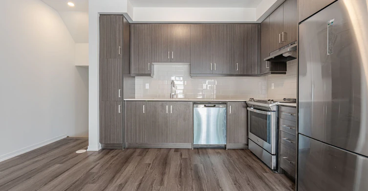 195-141 Honeycrisp Crescent, Vaughan, ON, L4K 5Z8 - 12