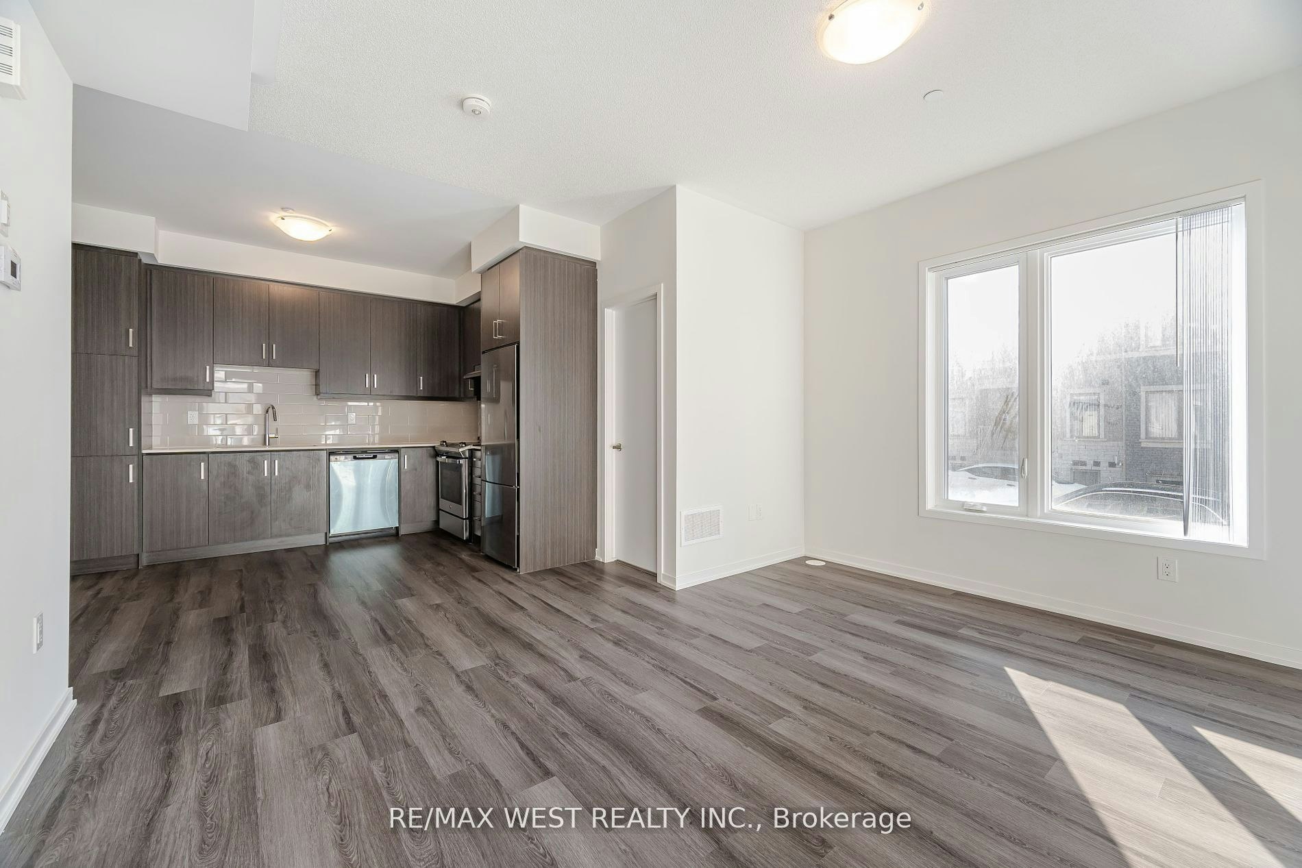 195-141 Honeycrisp Crescent, Vaughan, ON, L4K 5Z8 - 11