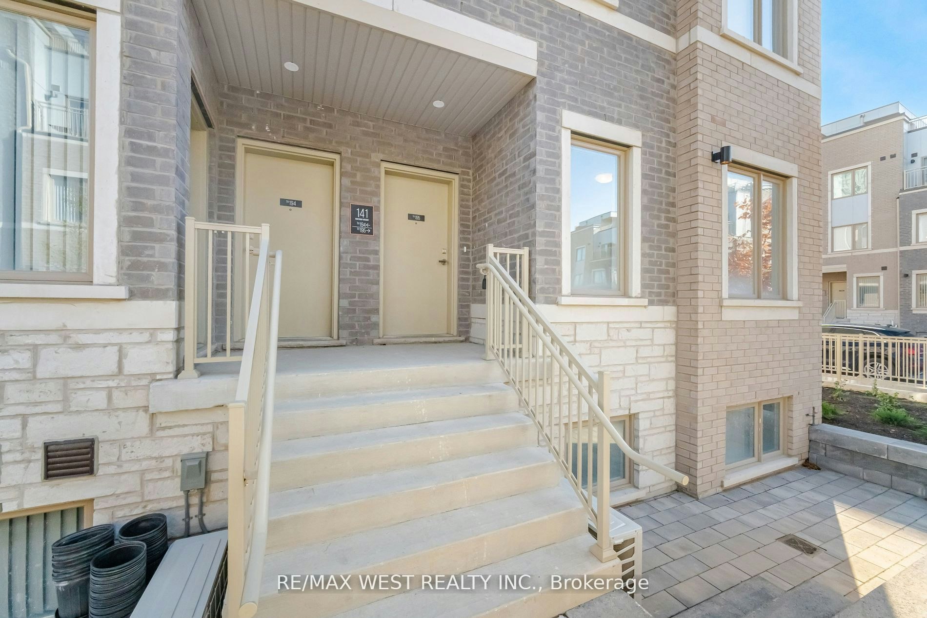 195-141 Honeycrisp Crescent, Vaughan, ON, L4K 5Z8 - 4