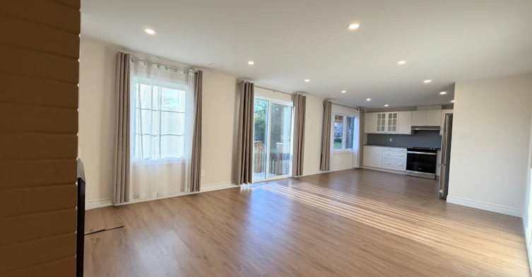 Lower-22 Upbound Court, East Gwillimbury, ON, L9N 0W1 - 3