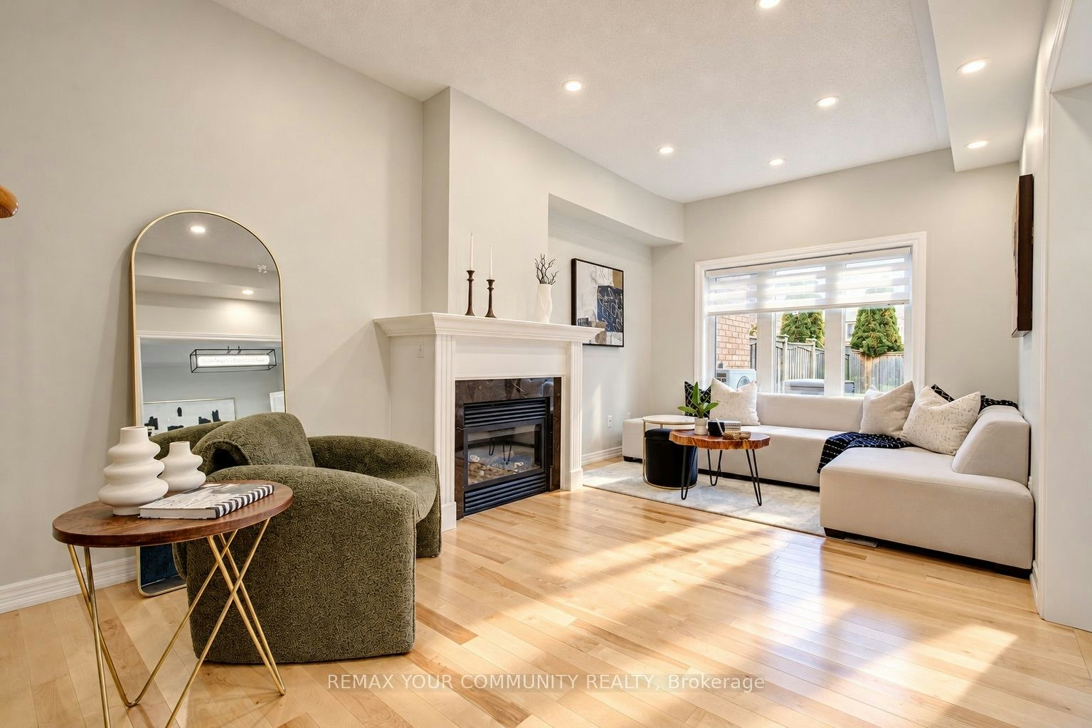 186 Lauderdale Drive - 3