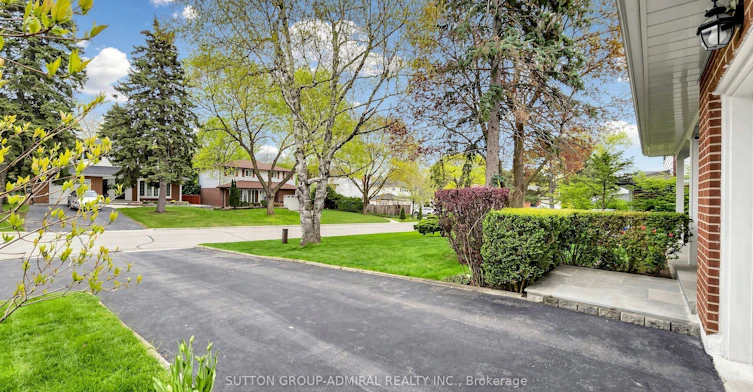 6 Shady Lane Crescent, Markham, ON, L3T 3W7 - 2