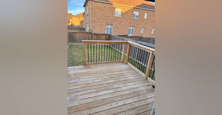 7 Port Arthur Crescent, Richmond Hill, ON, L4E 1B5 - 3