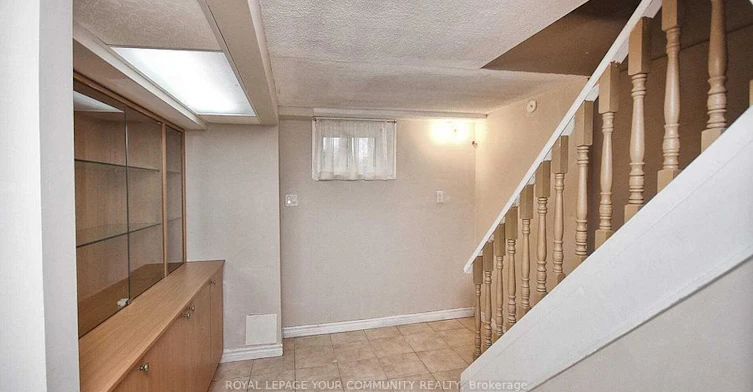 Lower-25 Rockport Crescent, Richmond Hill, ON, L4C 2L5 - 3