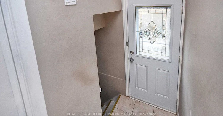 Lower-25 Rockport Crescent, Richmond Hill, ON, L4C 2L5 - 2