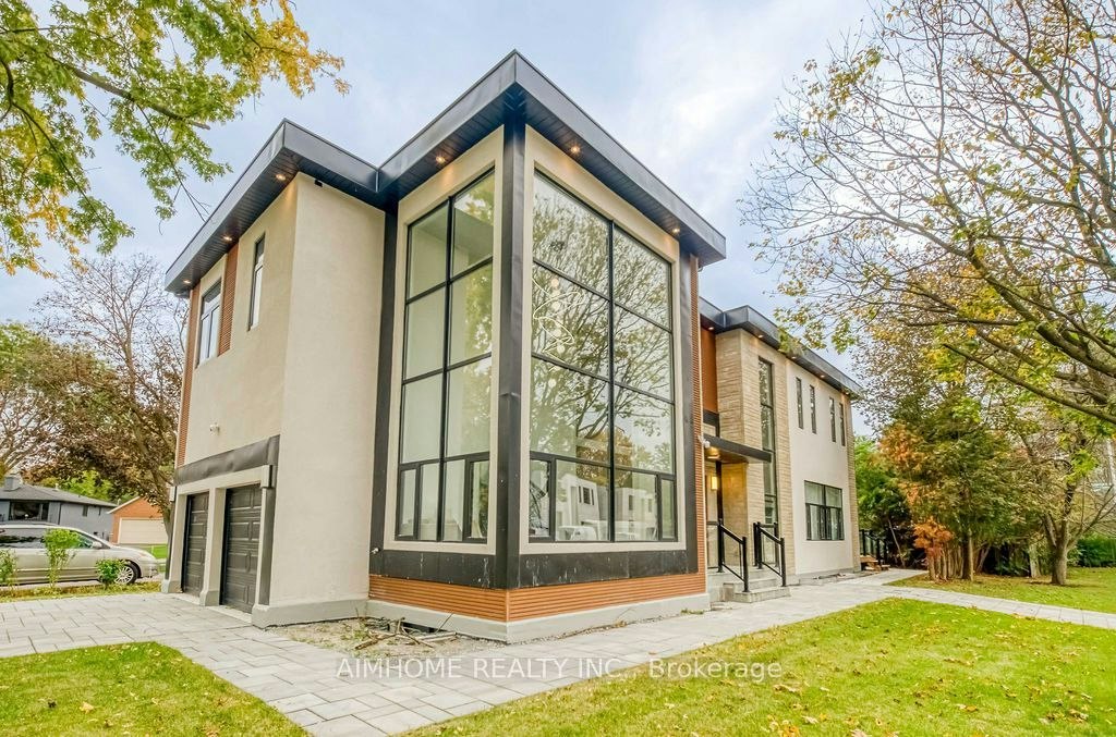 21 Shadbolt Court, Markham, ON, L3R 1X3
