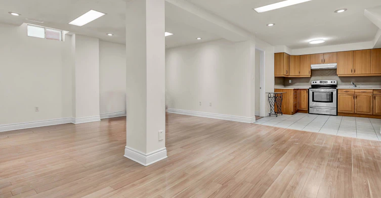 Bsmt-131 Bernard Avenue, Richmond Hill, ON, L4C 9Z6 - 4