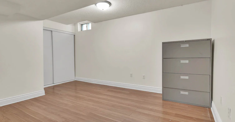 Bsmt-131 Bernard Avenue, Richmond Hill, ON, L4C 9Z6 - 7
