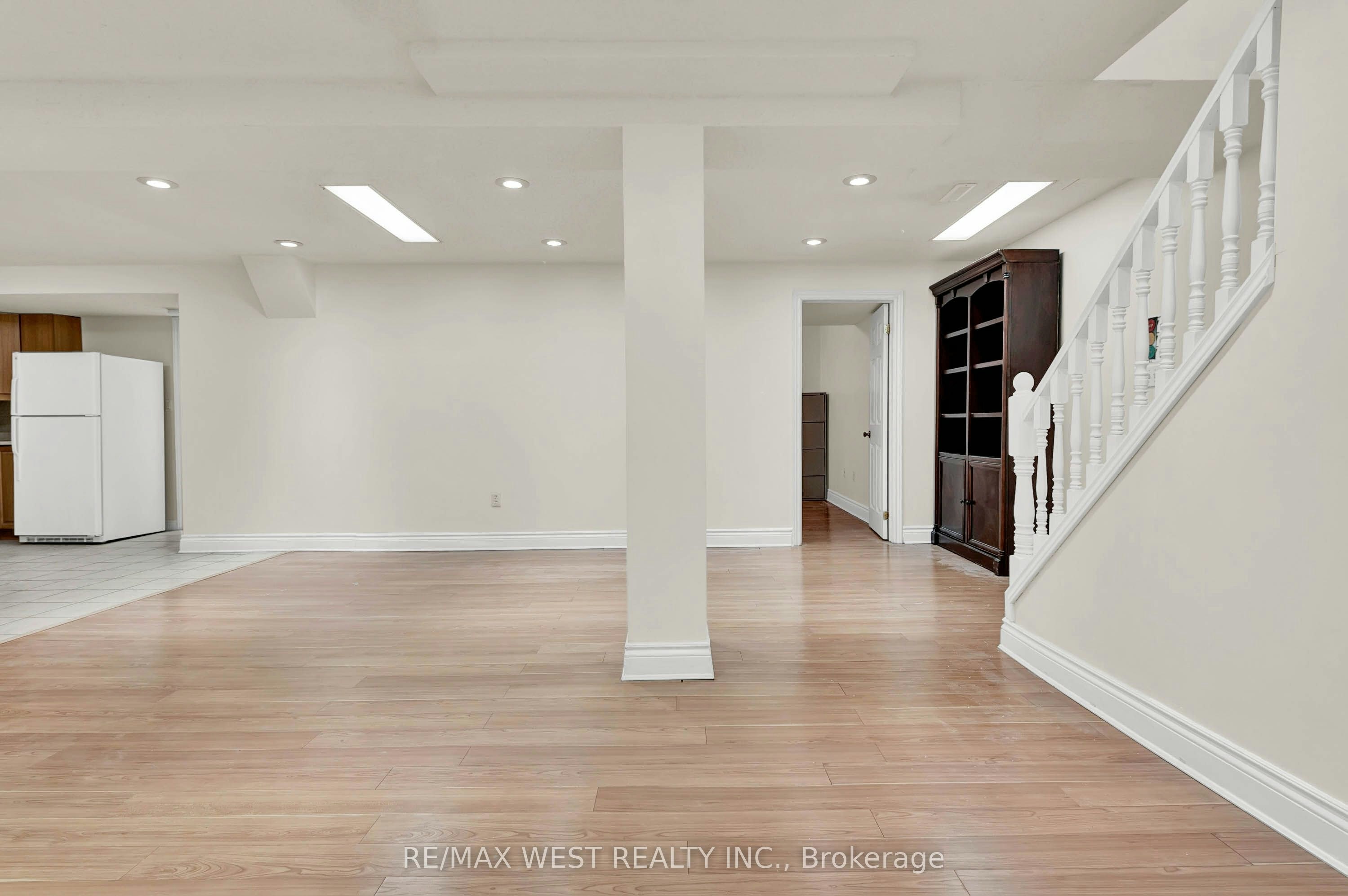 Bsmt-131 Bernard Avenue, Richmond Hill, ON, L4C 9Z6 - 3