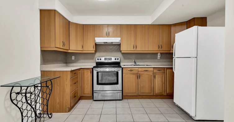Bsmt-131 Bernard Avenue, Richmond Hill, ON, L4C 9Z6 - 5