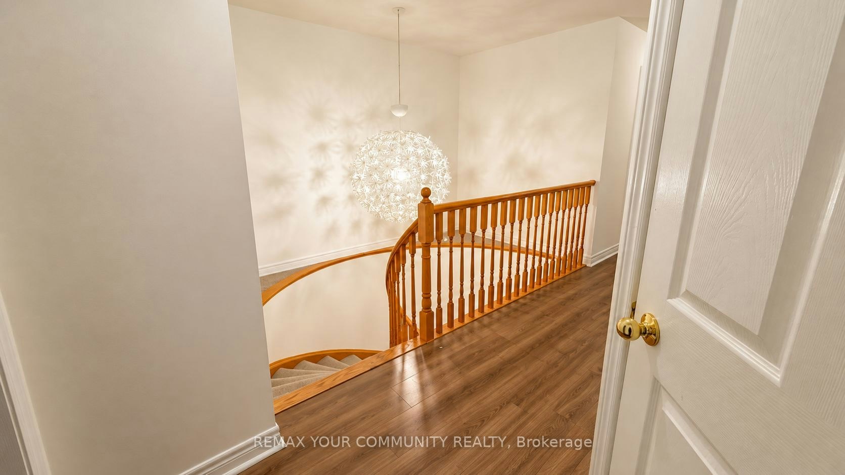 8 Edgemont Court, Richmond Hill, ON, L4S 2H8 - 17