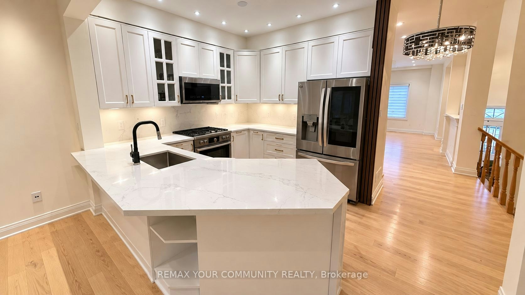 8 Edgemont Court, Richmond Hill, ON, L4S 2H8 - 11
