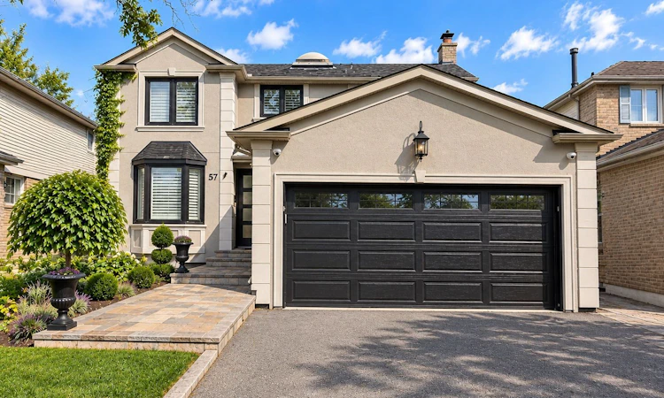 57 Colvin Crescent