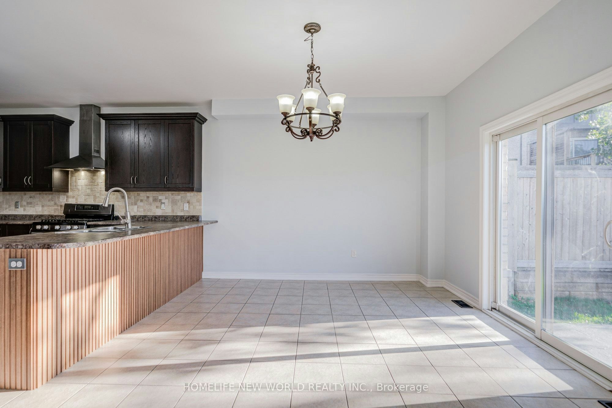 146 Art West Avenue, Newmarket, ON, L3X 0C1 - 12