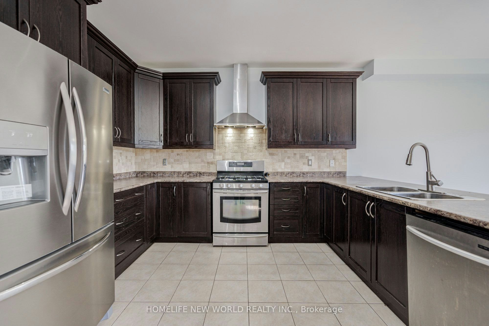 146 Art West Avenue, Newmarket, ON, L3X 0C1 - 18