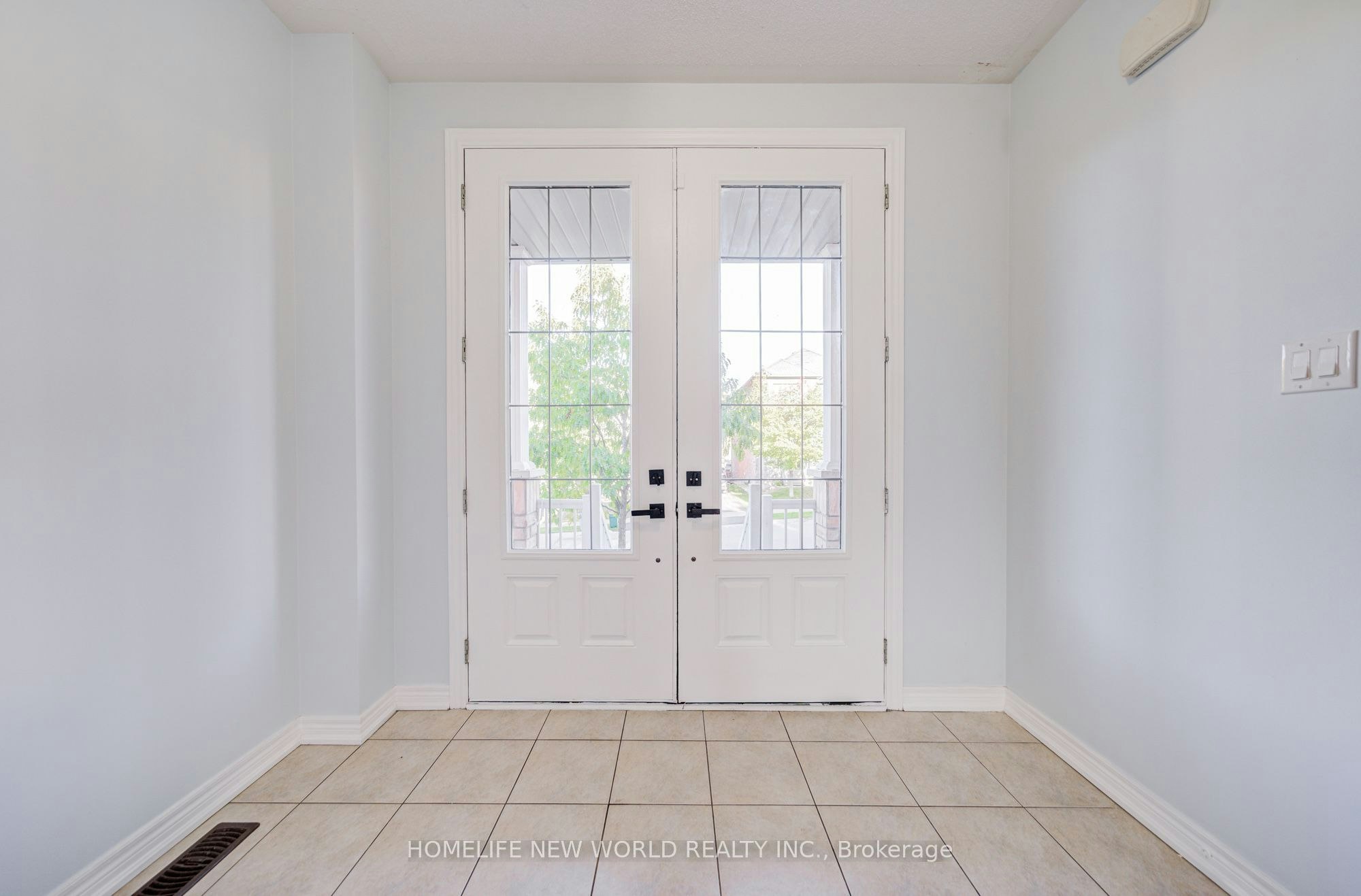 146 Art West Avenue, Newmarket, ON, L3X 0C1 - 4