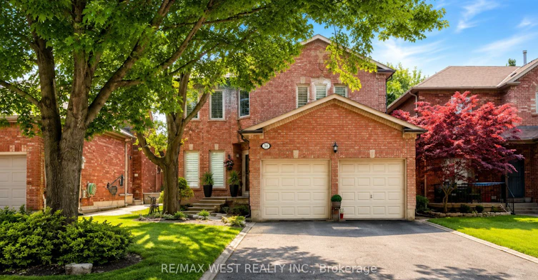 31 Mulholland Drive, Vaughan, ON, L4J 7T7