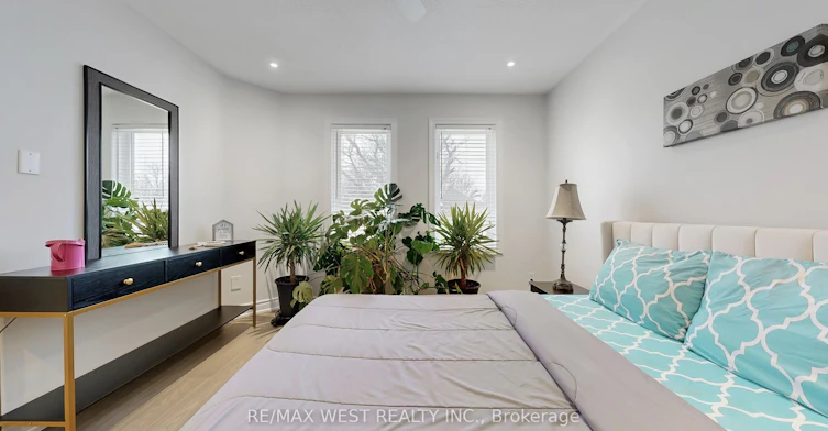 31 Mulholland Drive, Vaughan, ON, L4J 7T7 - 37