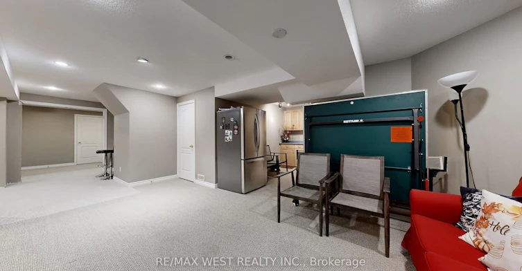 31 Mulholland Drive, Vaughan, ON, L4J 7T7 - 44
