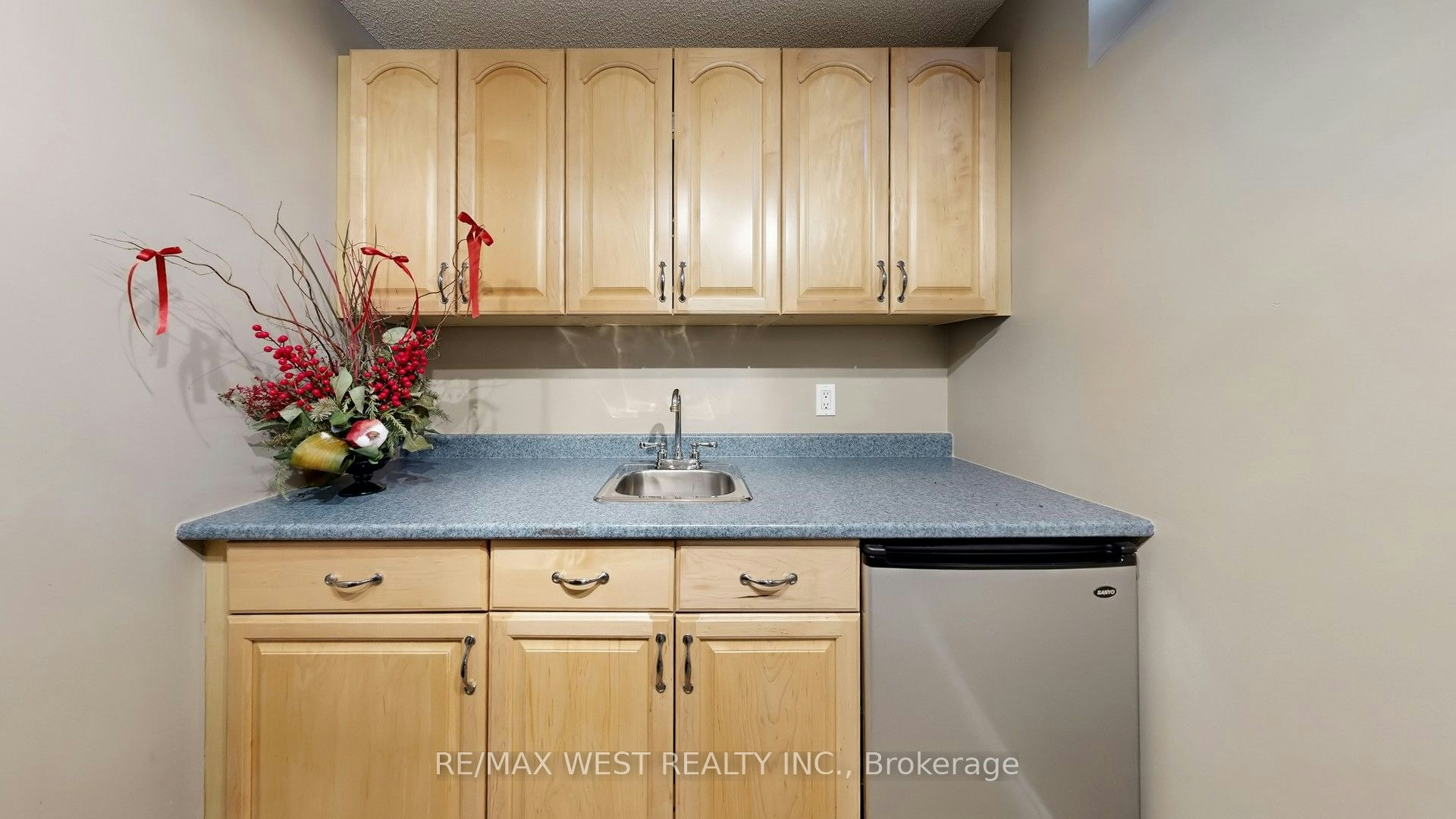 31 Mulholland Drive, Vaughan, ON, L4J 7T7 - 45