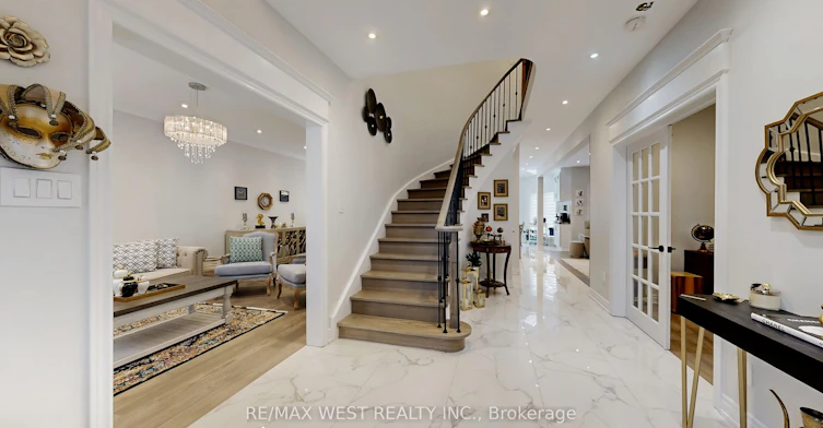 31 Mulholland Drive, Vaughan, ON, L4J 7T7 - 23