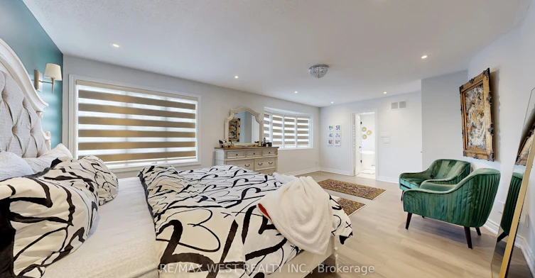 31 Mulholland Drive, Vaughan, ON, L4J 7T7 - 28