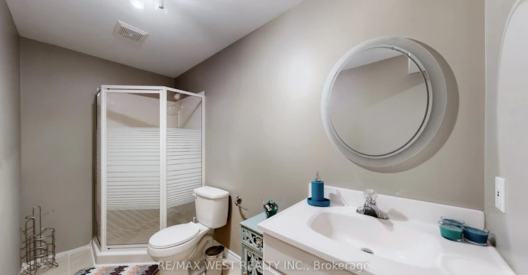 31 Mulholland Drive, Vaughan, ON, L4J 7T7 - 48