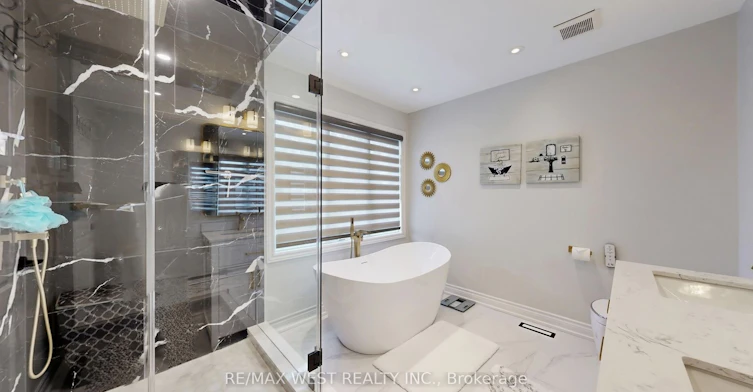 31 Mulholland Drive, Vaughan, ON, L4J 7T7 - 32