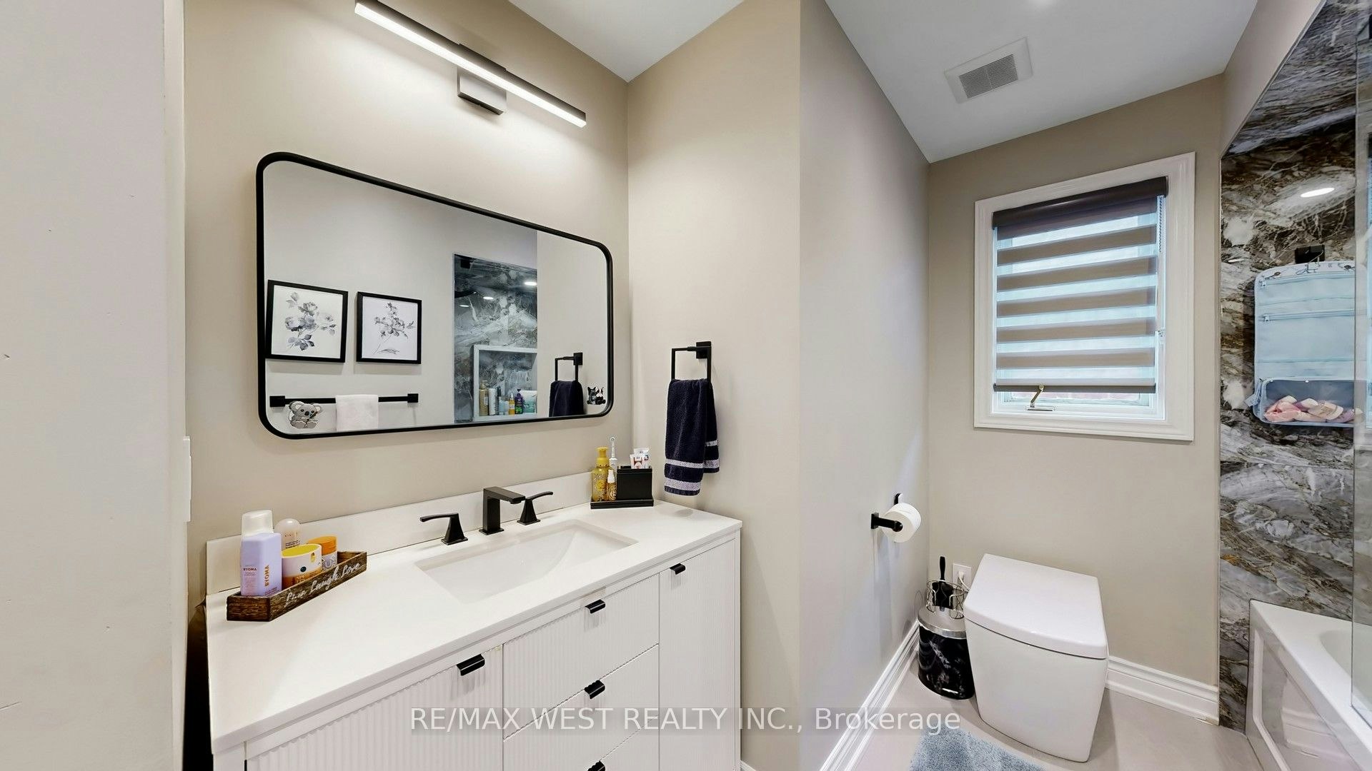 31 Mulholland Drive, Vaughan, ON, L4J 7T7 - 38