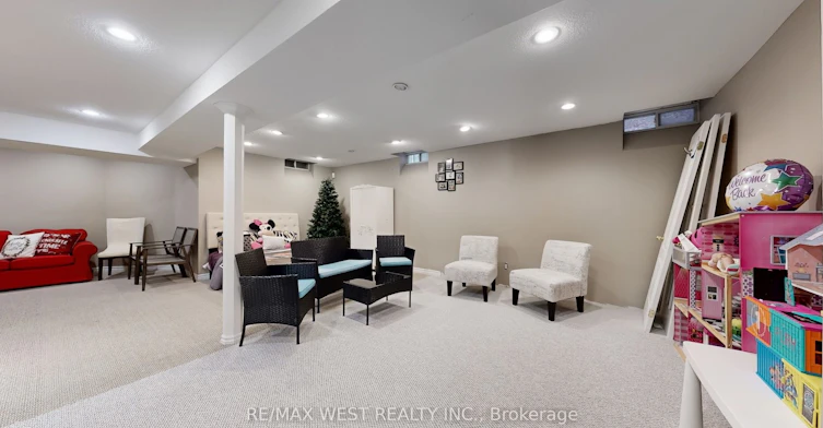 31 Mulholland Drive, Vaughan, ON, L4J 7T7 - 40