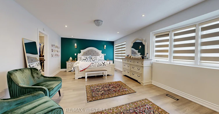 31 Mulholland Drive, Vaughan, ON, L4J 7T7 - 25
