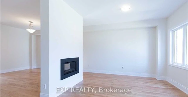 60 Starkweather Street, Aurora, ON, L4G 0Z2 - 4