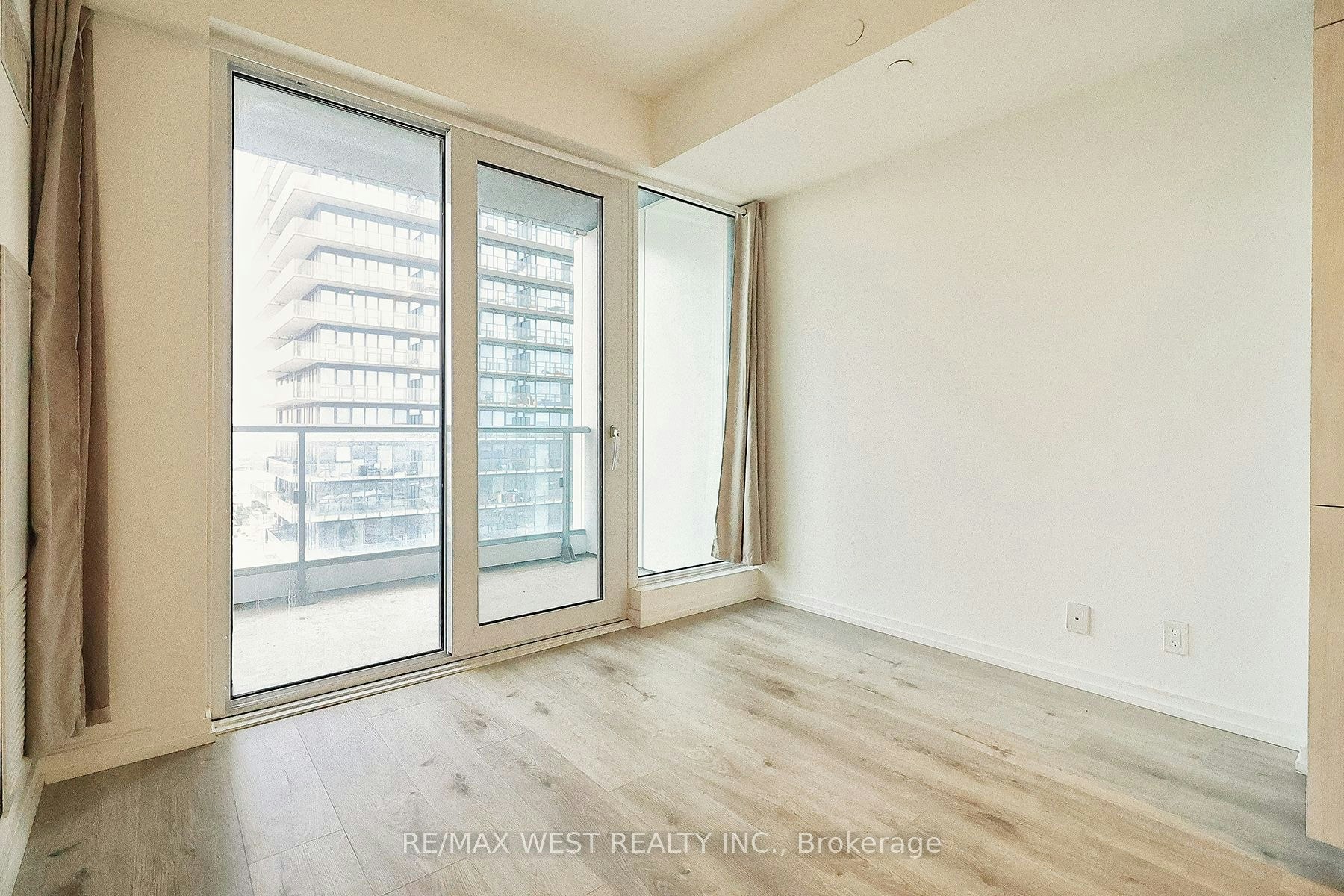 2009-1000 Portage Parkway, Vaughan, ON, L4K 0L1 - 5