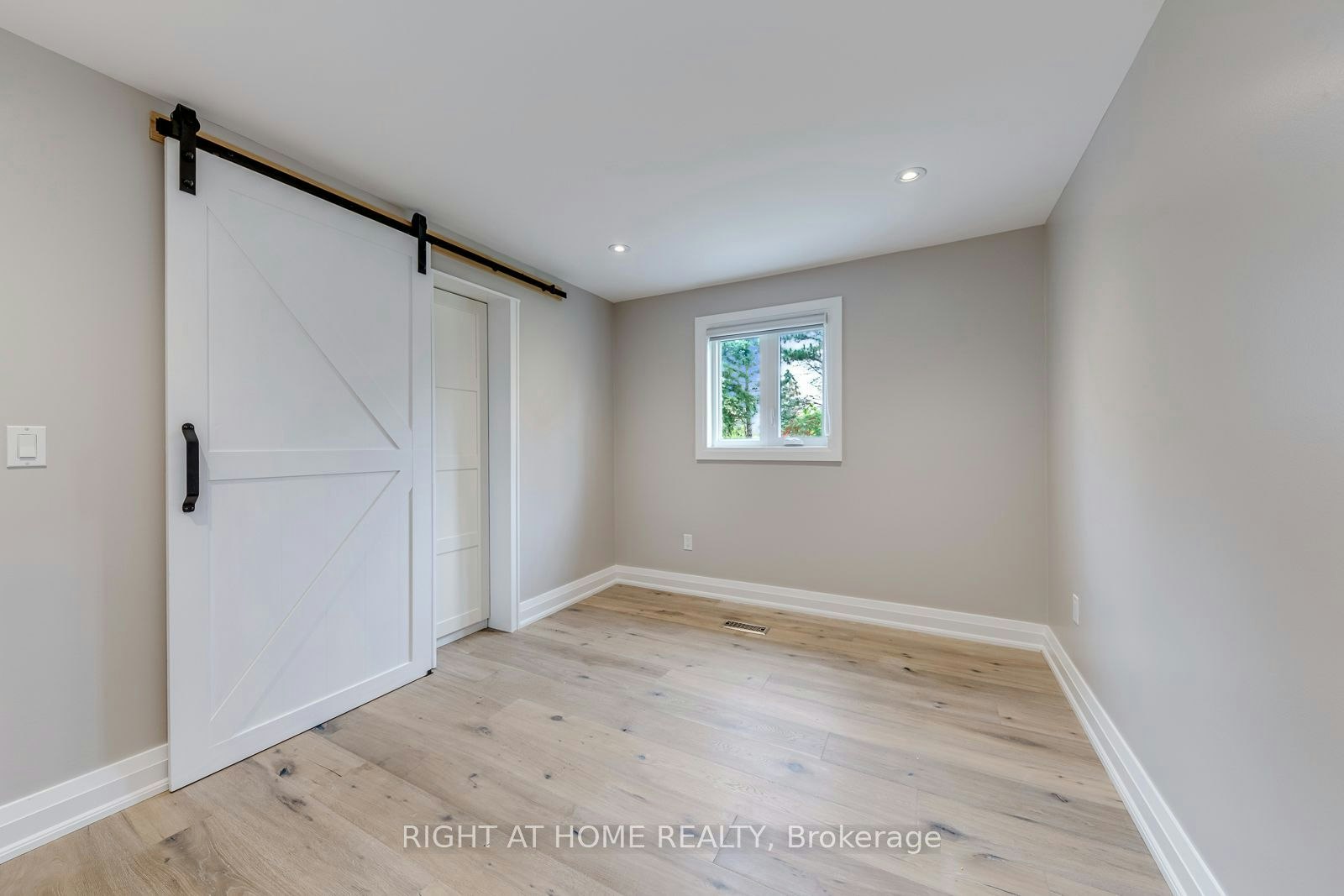 30 Penwick Crescent, Richmond Hill, ON, L4C 5B4 - 30
