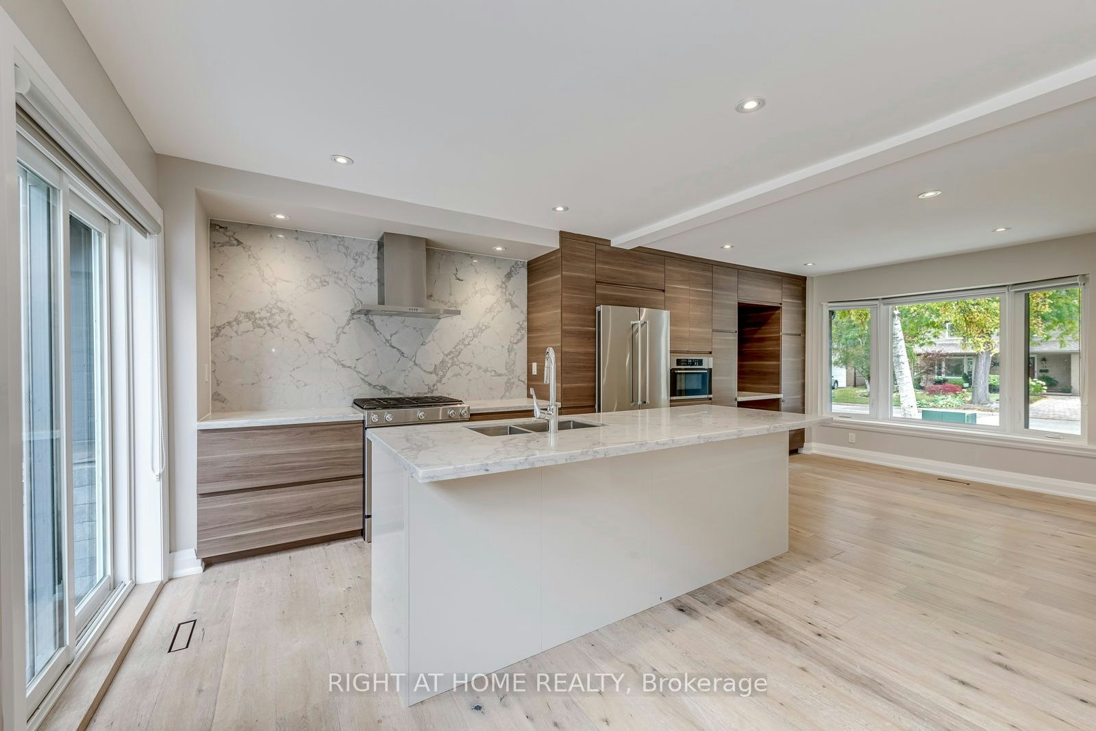 30 Penwick Crescent, Richmond Hill, ON, L4C 5B4 - 16