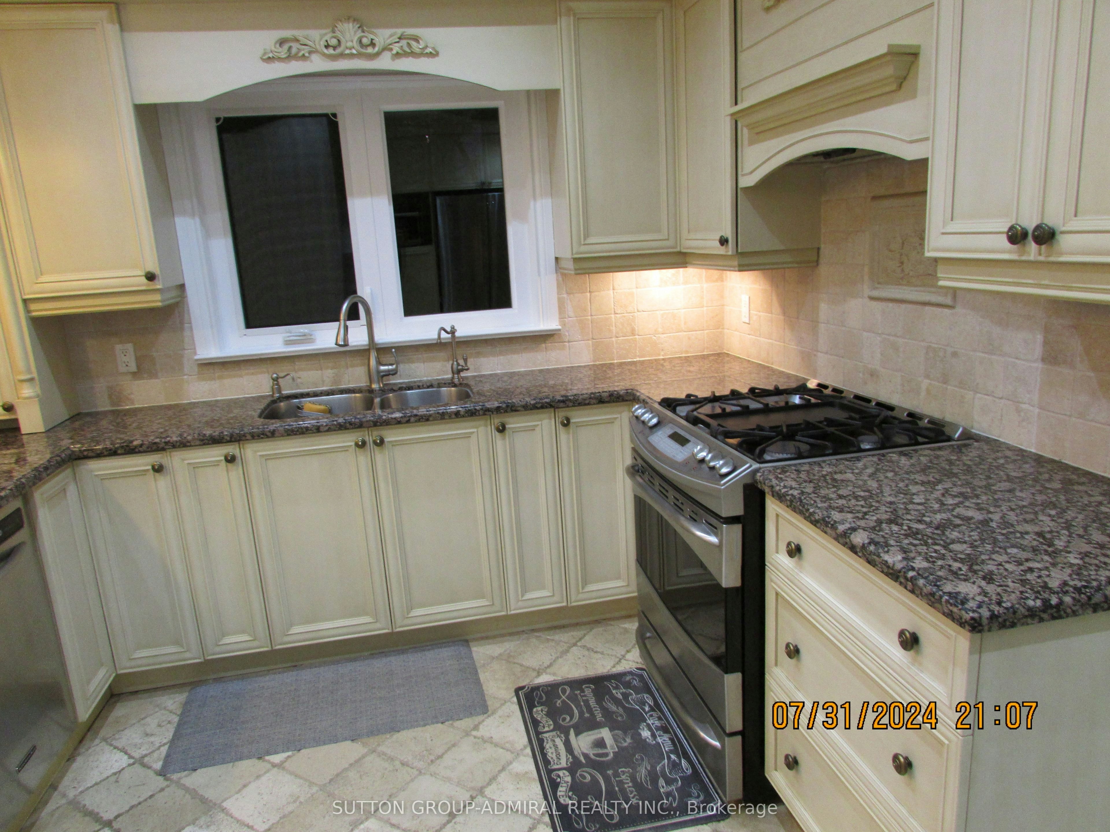 Main Fl-62 Leisure Lane W, Richmond Hill, ON, L4C 4X1 - 6