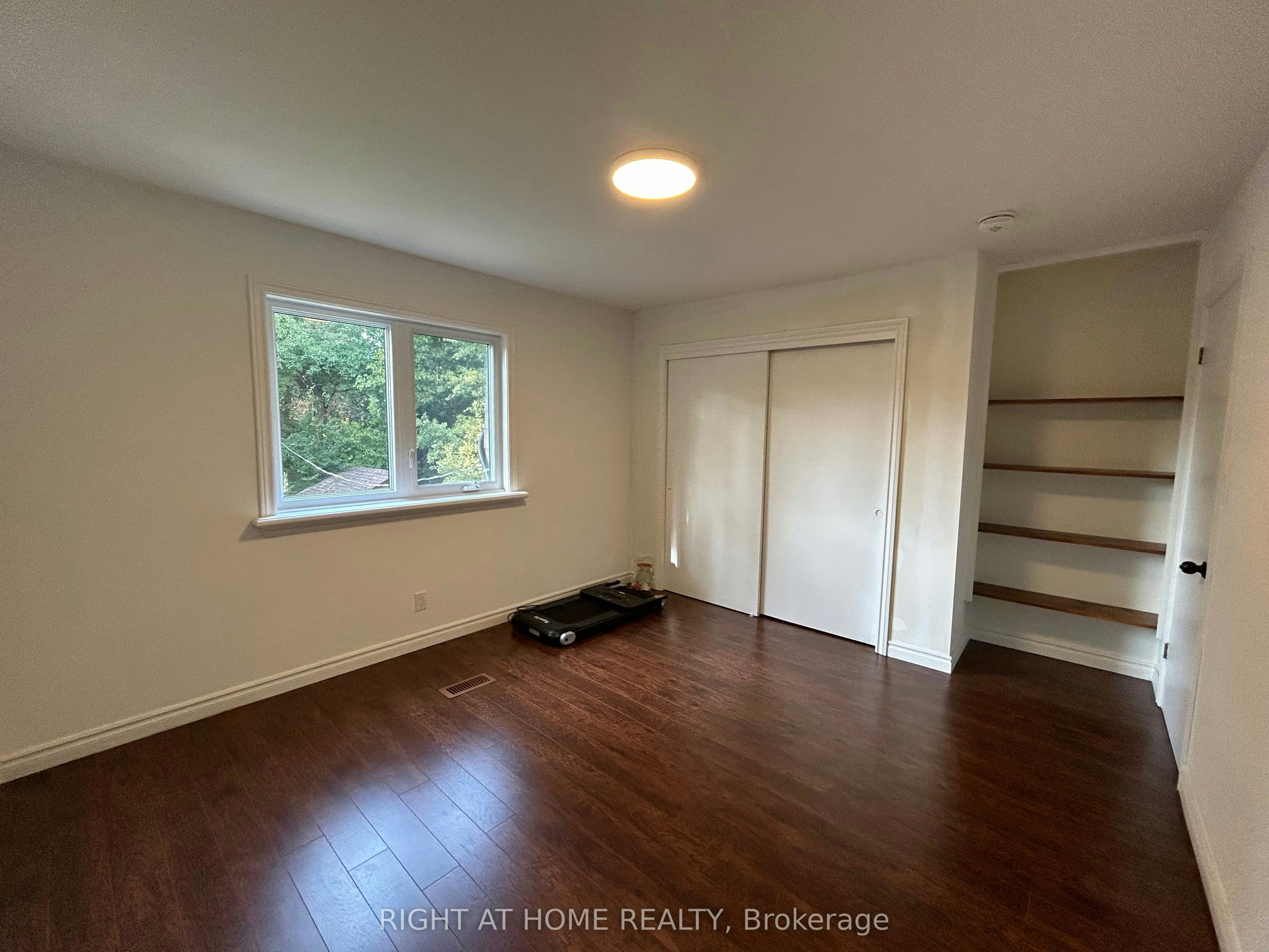 Upper Level-36 Aurora Heights Drive, Aurora, ON, L4G 2W7 - 7